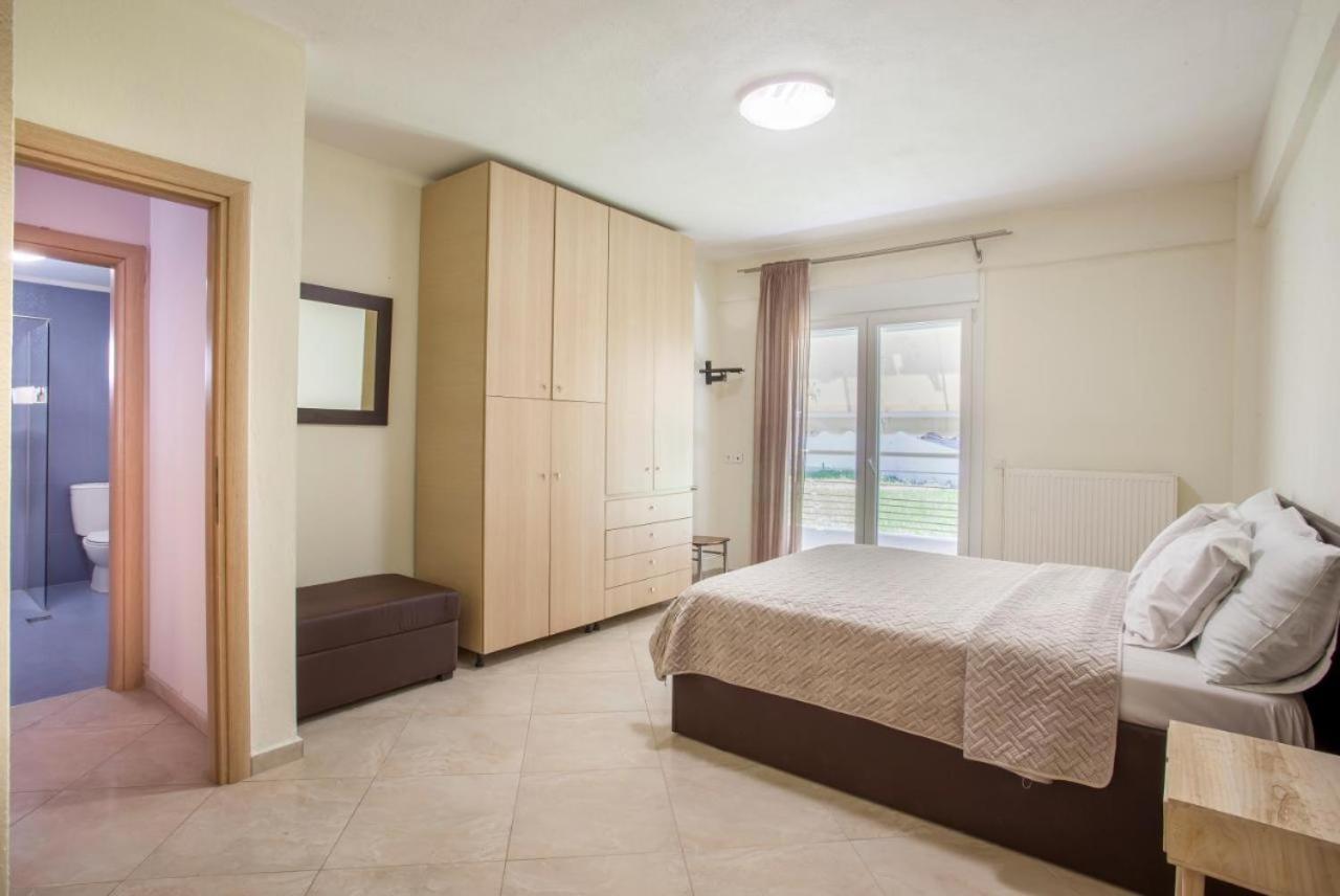 Sea La Vie Apartment Hanioti Luaran gambar